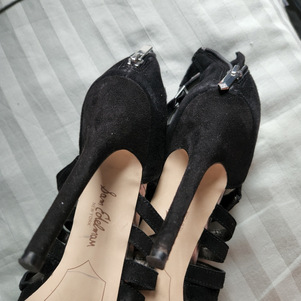 Shoes - Picture 3 of 6